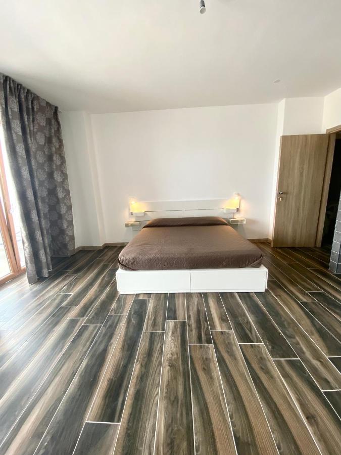 Manfredi Sea Room Vieste Bagian luar foto