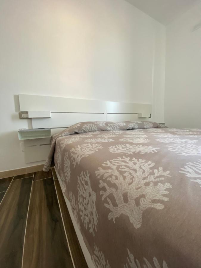 Manfredi Sea Room Vieste Bagian luar foto