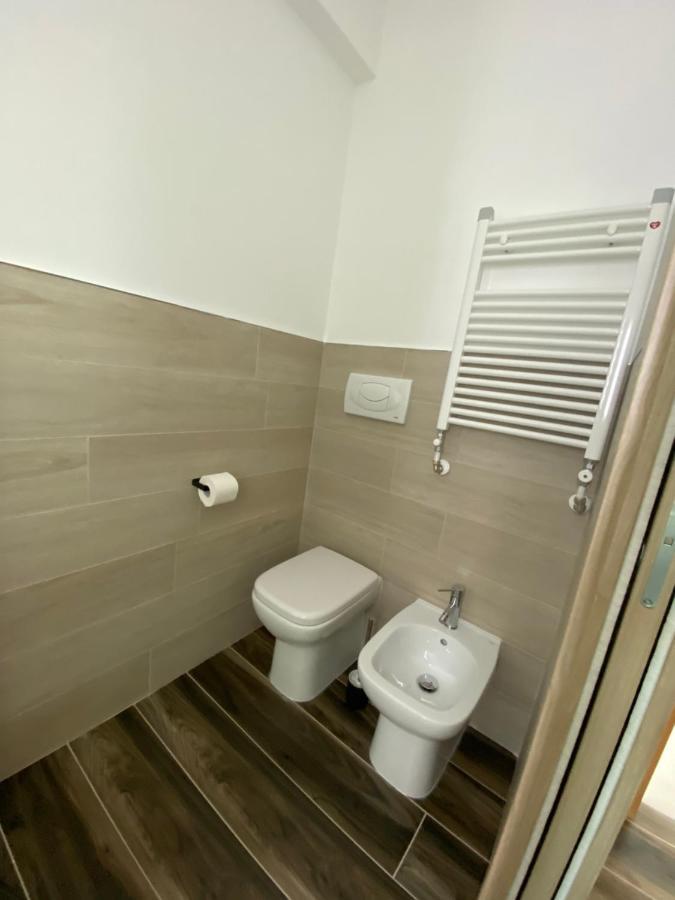 Manfredi Sea Room Vieste Bagian luar foto