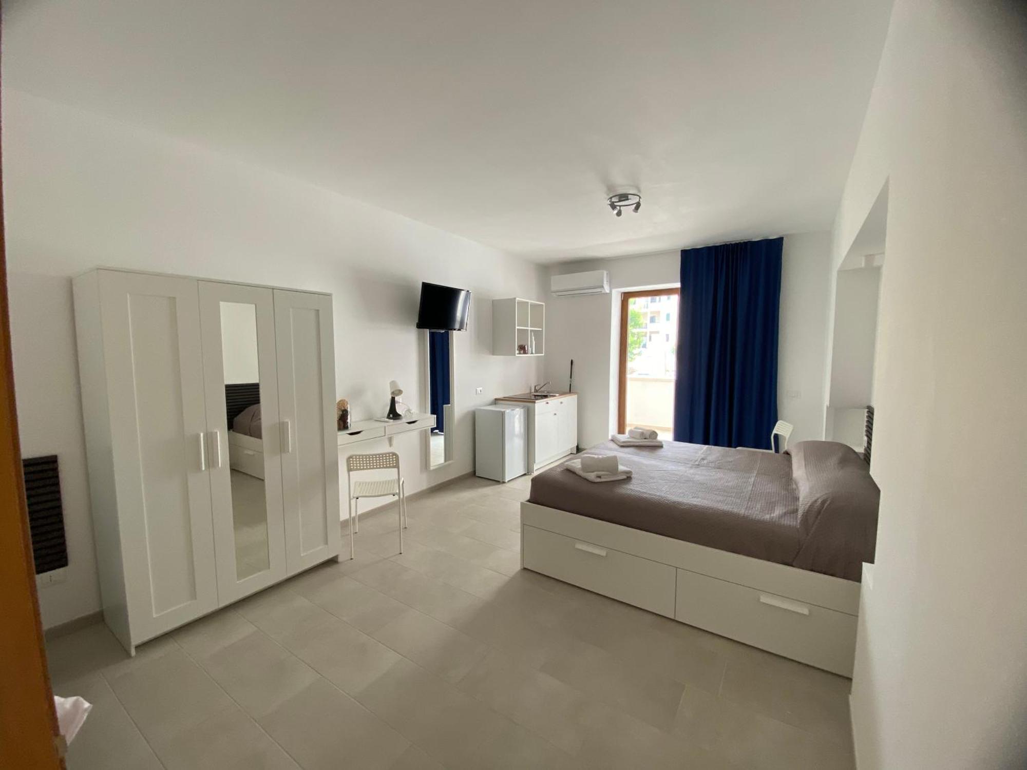 Manfredi Sea Room Vieste Bagian luar foto